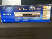 Sony DVD and VCR player in box used untested