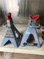 2- 6 ton Jack stands