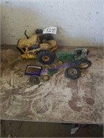 Belt buckles, tonka scraper front,JD tractor and