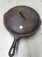 Cast Iron Deep Skillet with Lid, #8