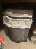 Identity Guard 10 sheet paper shredder