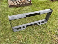 UNUSED SKID STEER BLANK MOUNT