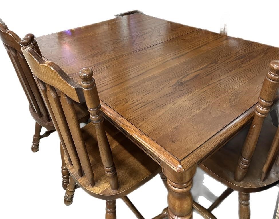 Estate Broyhill Table & 6 Dining Chairs