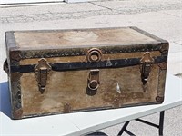 ANTIQUE TRUNK WITH INSERT