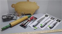 Kitchen Supplies - rolling pin, knives +++