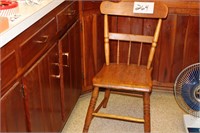 Plank bottom chair