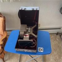 Vintage Kodascope projector w/ case