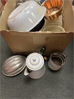 Box Lot of Misc. Kitchen Items: Graniteware