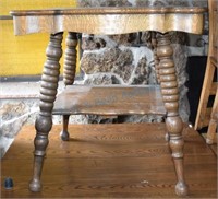 Square oak antique lamp table