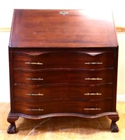 Vintage mahogany governor winthrop desk