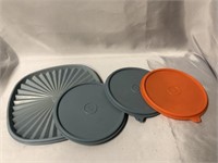 4- TUPPERWARE LIDS