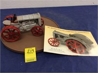 Fordson with steel wheels, Danbury Mint