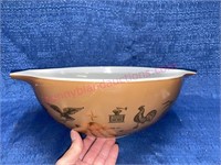 Vintage Pyrex American Cinderella lg mixing bowl