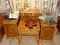 End Table and Lamp Lot