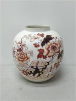 lovely vase by mason
