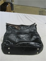 B. Makowsky leather purse