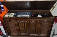 1960s Hi Fi 8 Track Record Player Radio