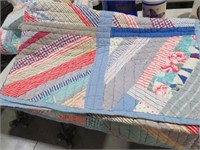 HAND STITCHED MULTI COLOR BLOCK QUILT FULL SIZE
