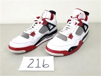 Men's Nike Air Jordan 4 Retro Shoes - Size 10.5