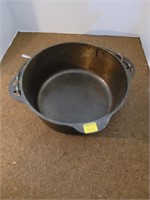 Griswold Cast Iron Dutch Oven Pot