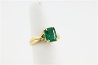2 Carat Emerald in 18K Gold Ring
