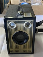 Antique Kodak Brownie Junior Camera