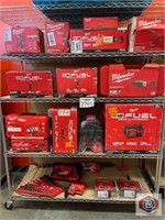 Milwaukee tools containing 15 pcs approx.