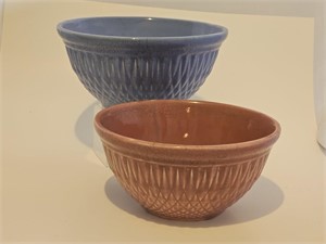 VTG BLUE AND PINK AE HULL BOWLS-THEY ARE OLD AND