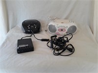 2 Radio CD Players, Moble AC Outlet