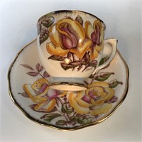 QUEEN ANNE TEACUP & SAUCER SIGNED H BAILEY