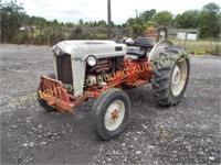FORD 850 TRACTOR W/ 12V