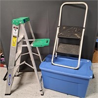 4FT. Step Ladder, 35 Gallon Tote