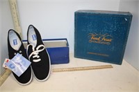 Keds Size 6.5 Shoes  in box