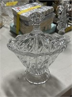 Lead crystal candy dish with lid