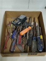 Group of Craftsman and other screwdrivers and