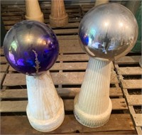 2 Lawn Globes - silver, purple