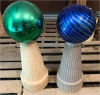 2 Lawn Globes - green, blue