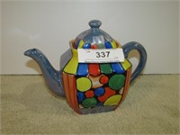 Vintage 7" Porcelain Lustreware Teapot