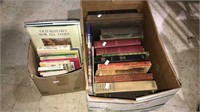 To box lots of books including several antique