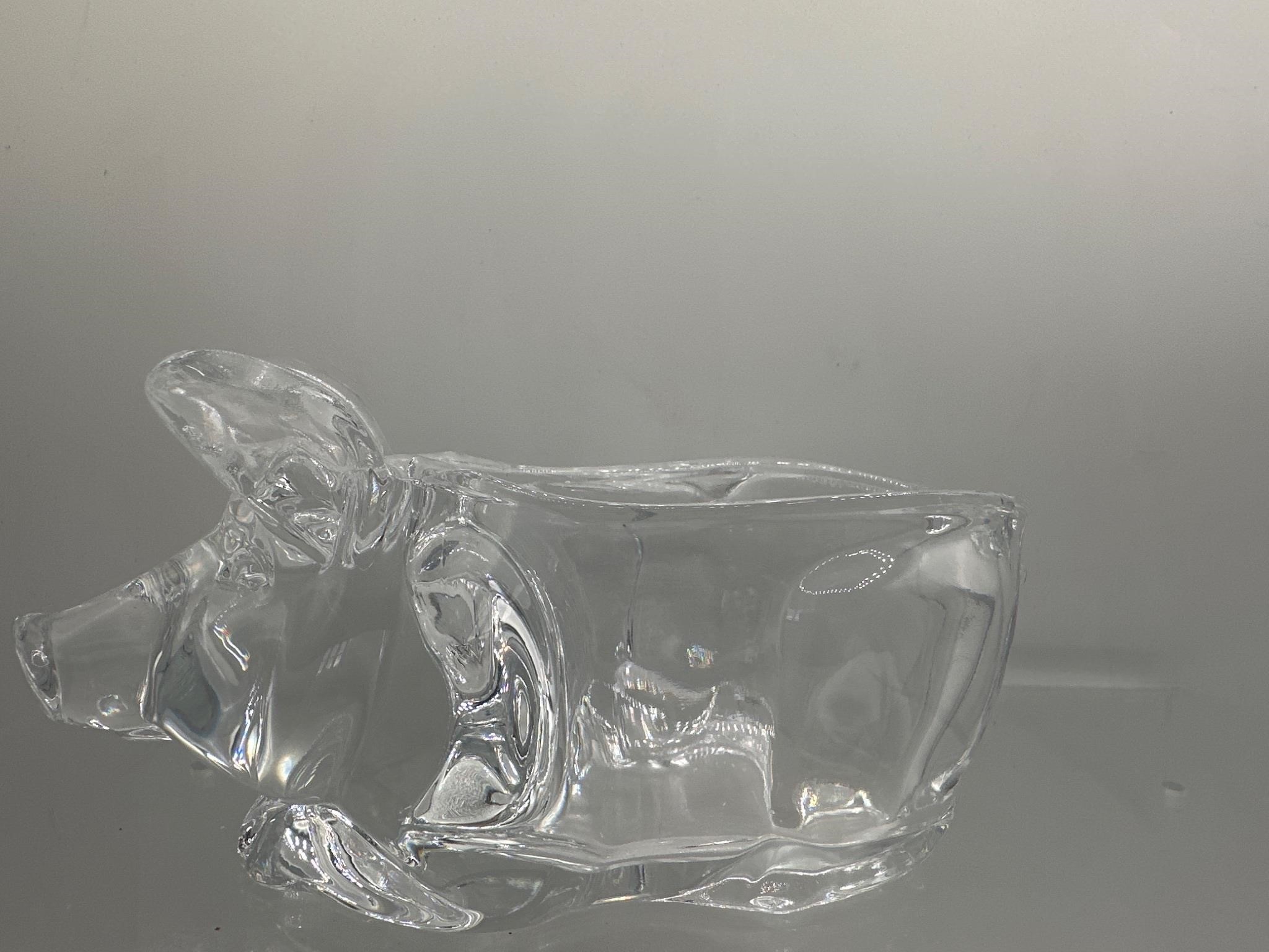 Glass pig dish