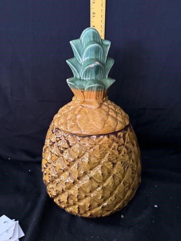 pineapple cookie jar