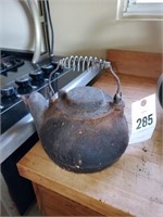 CAST IRON TEA POT