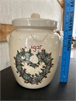 Roseville Pottery 4 qt. Cookie Jar w/ Lid
