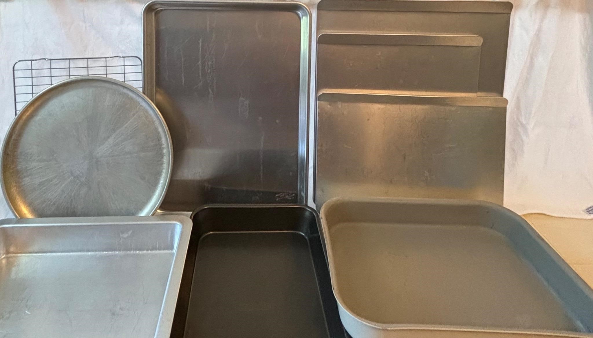 Baking pans