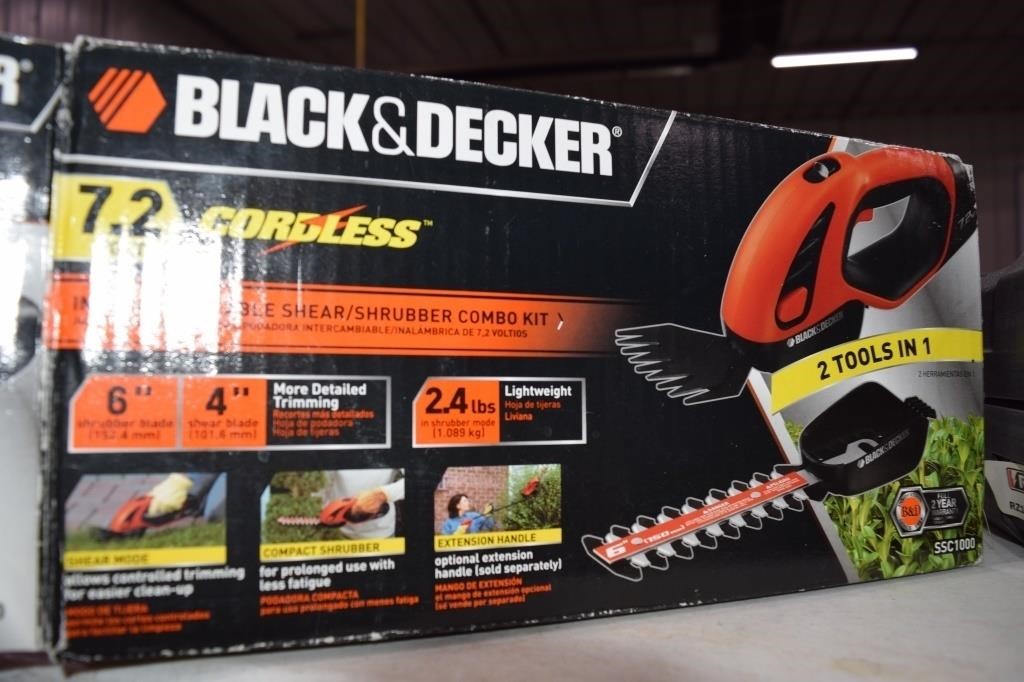 BLACK & DECKER TRIMMER