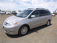 2007 Toyota Sienna Mini Van