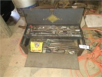 Metal Toolbox w/ Assorted Tools