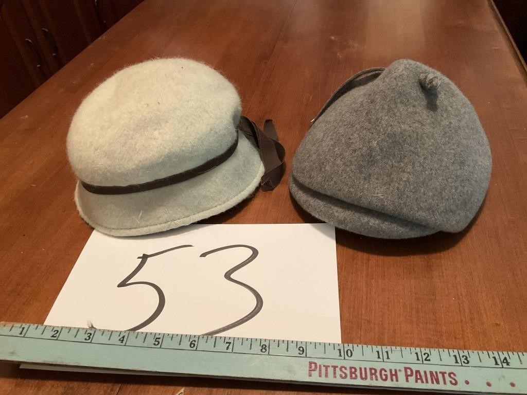 Vintage women’s felt hats