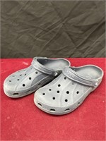 Navy Blue Crocs Women’s Size 9