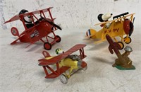 4 pcs- Snoopy & Red Baron Plane Toys Military